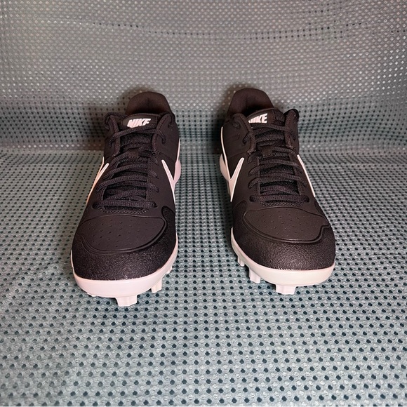 ***NWT*** Alpha Huarache Varsity Low MCS Baseball Cleats - Picture 2 of 10